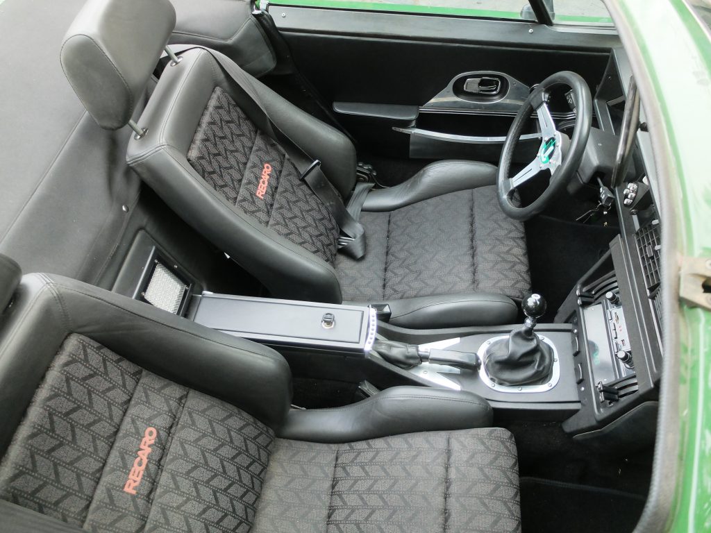 TR7 V8 interior