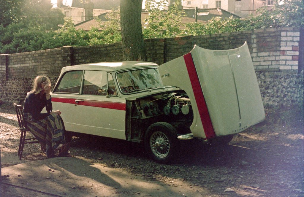 Cute little Triumph Vitesse, triple carbs & wire wheels