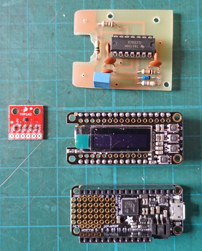 Electronic component of soil dampness tester.